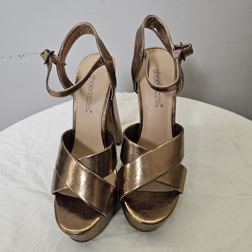 Shoe Dazzle Women's Metallic Bronze Heels Women Size 6 - Picture 4 of 15